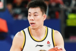 开云在线-媒体人：辽宁对张镇麟&amp;付豪的交易持开放态度 民企球队生存压力大